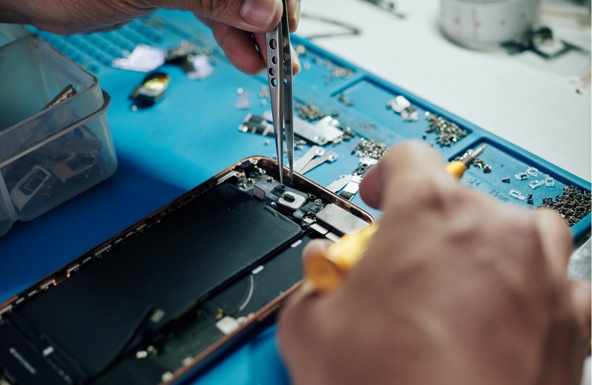 Serwis telefonów – jak działa proces naprawy telefonu?