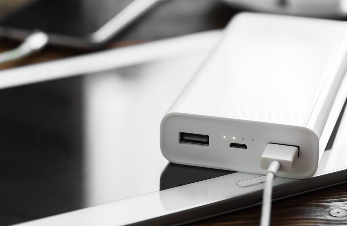Powerbanki a potrzeby współczesnego użytkownika – jakie opcje wybrać?
